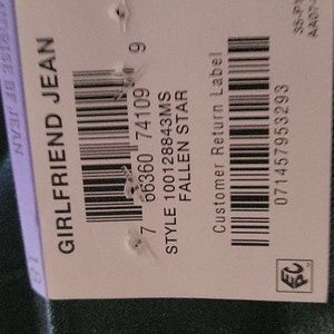 GIRLFRIEND/BOYFRIEND MIDRISE BF JEANS SIZE 18 NEW! curvy!